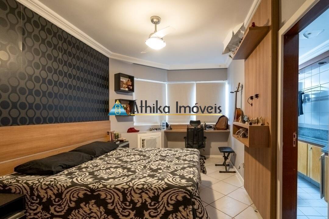 Apartamento à venda com 4 quartos, 240m² - Foto 10