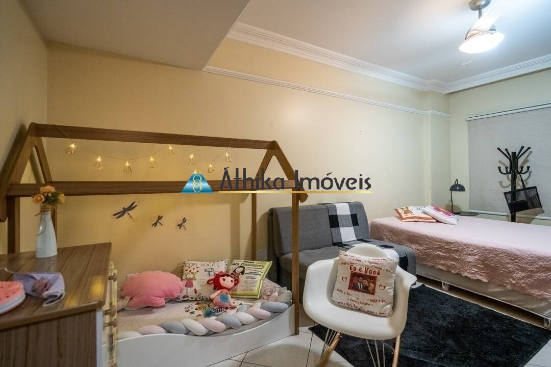 Apartamento à venda com 4 quartos, 240m² - Foto 17