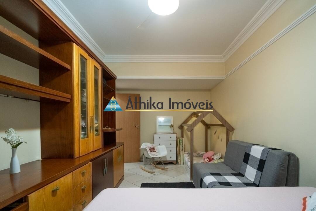 Apartamento à venda com 4 quartos, 240m² - Foto 18