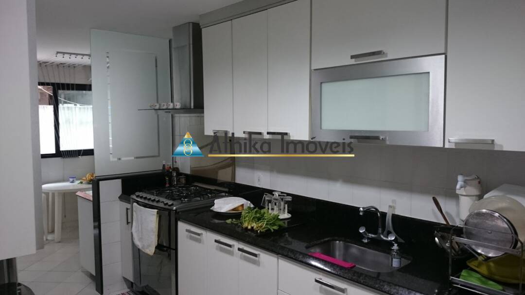 Apartamento à venda com 4 quartos, 235m² - Foto 11