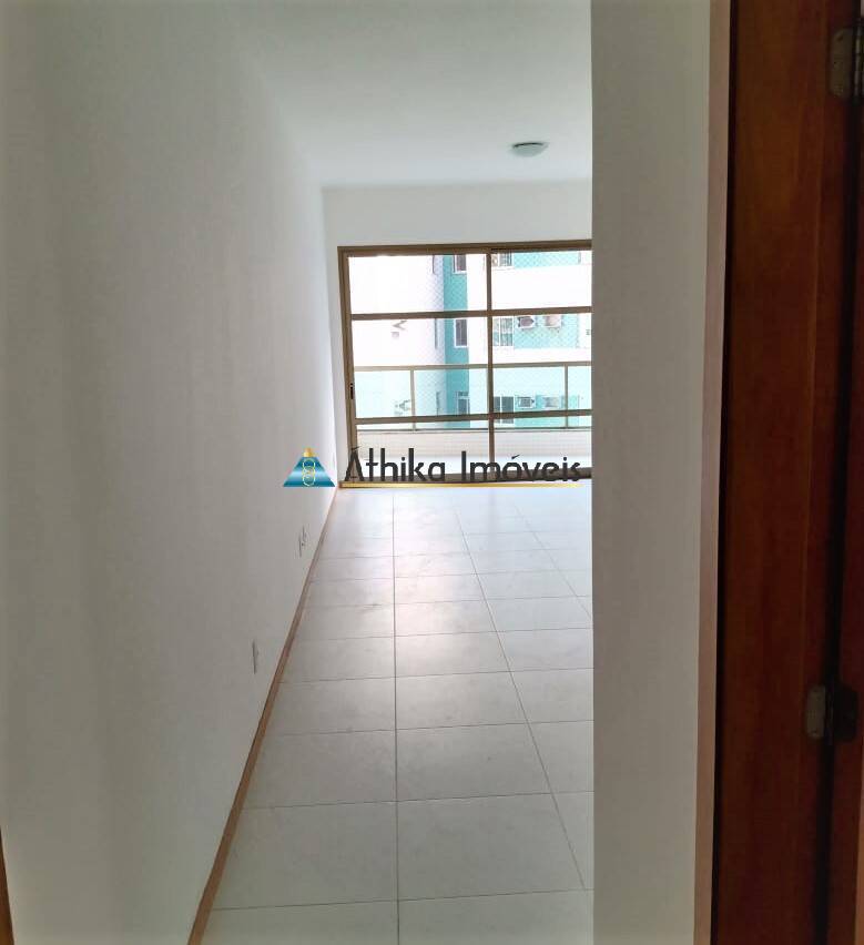 Apartamento à venda com 3 quartos, 97m² - Foto 4