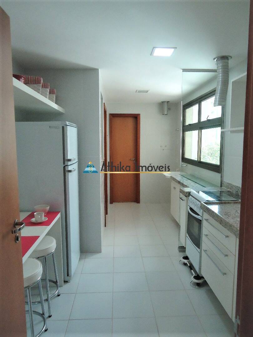 Apartamento à venda com 3 quartos, 107m² - Foto 13